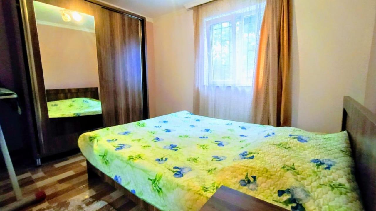Nita Apartment Kobuleti Exterior photo